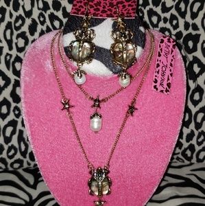 *SOLD*Betsy Johnson Scarab necklace & earrings set